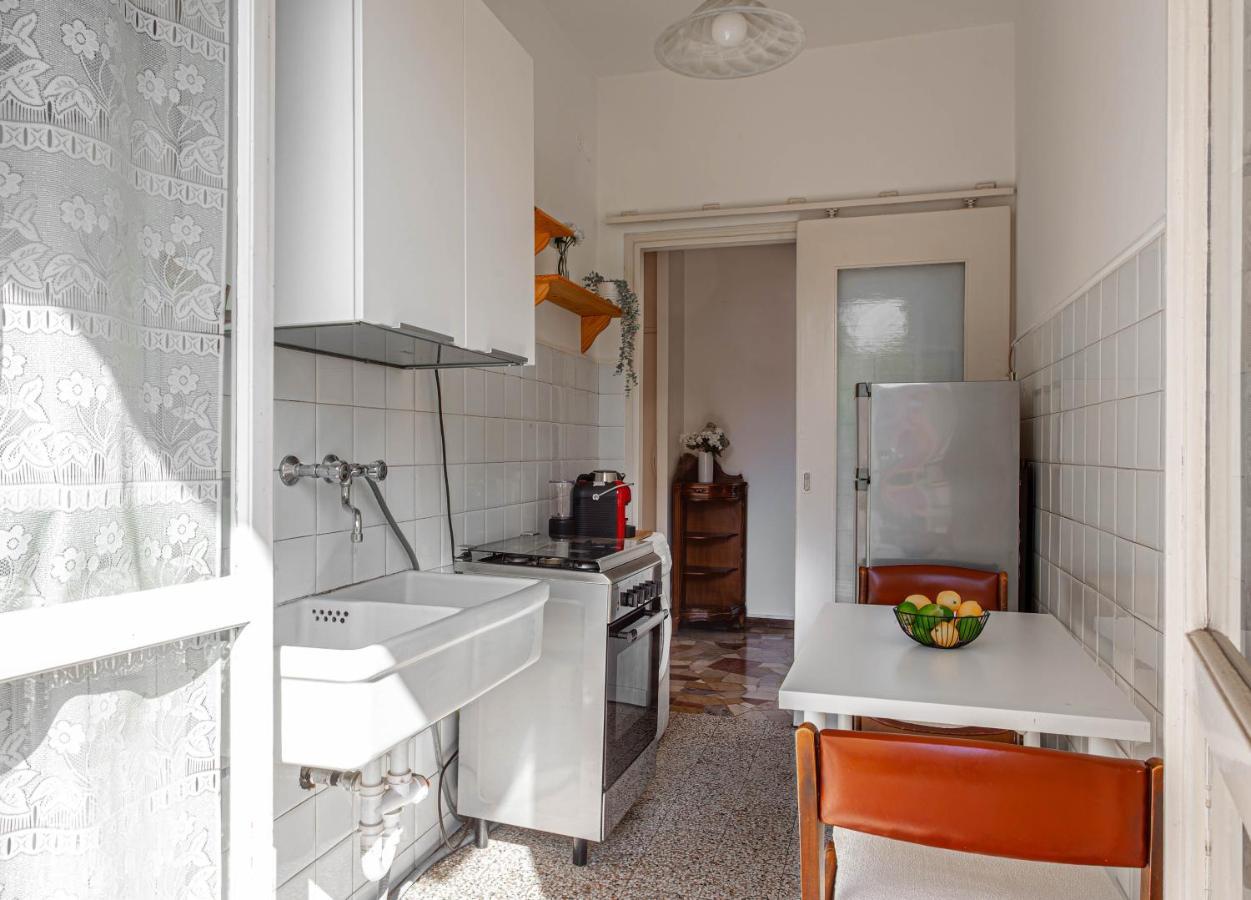 Cozy Cityscape - Quartiere Ortica Apartment Милано Екстериор снимка